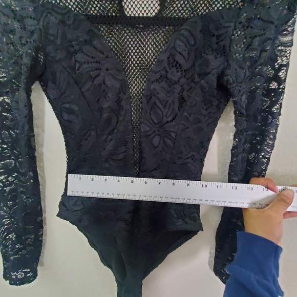 Charlotte Russe Black/Fishnet Floral Applique Bodysuit - Picture 12 of 12